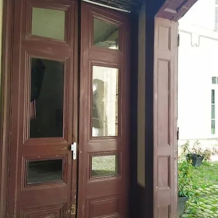 Grand Studio De Charme Avec Vue Sur Le Chateau. Διαμέρισμα